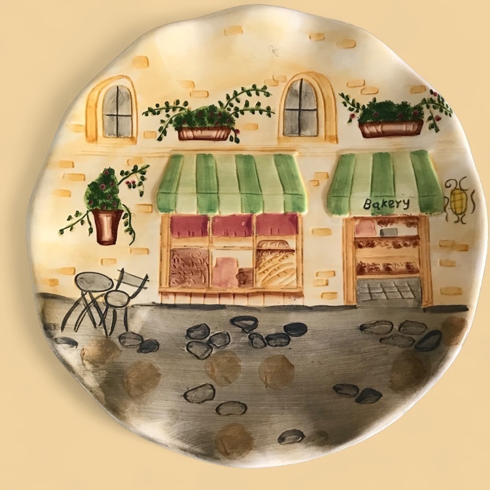 Bella Casa Plate by Ganz, 10”, “The Bakery” 3-D & Collectible.